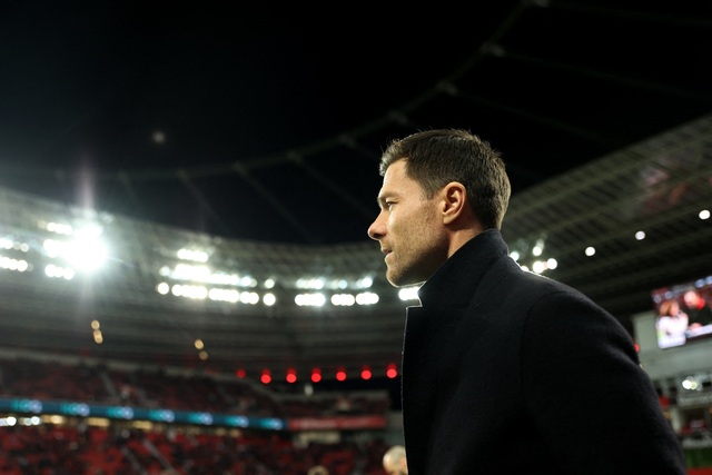 HLV Xabi Alonso cùng Bayer Leverkusen có 33 trận bất bại, bỏ xa Bayern Munich 11 điểm- Ảnh 2.