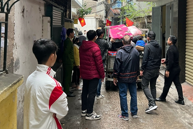 Hà Nội: Chung cư mini 'chống nạng', gần 60 hộ dân phải di dời- Ảnh 4.
