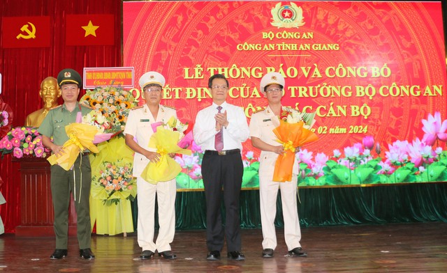 Công an tỉnh An Giang có 2 phó giám đốc mới- Ảnh 2.