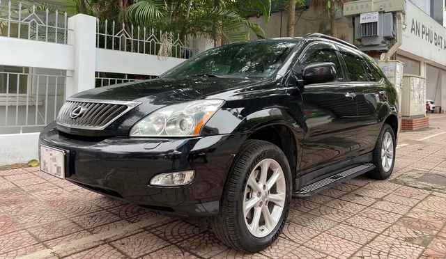 Xe hiếm Lexus RX400h rao giá 260 triệu đồng tại Việt Nam- Ảnh 1.