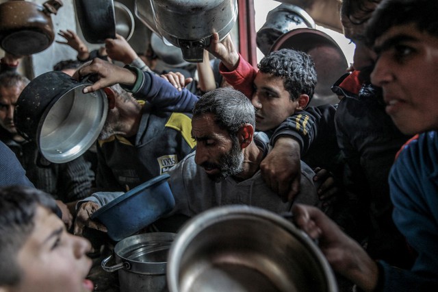 Lo ngại nạn đói ở Gaza, thông tin trái chiều về hy vọng ngừng bắn- Ảnh 1.