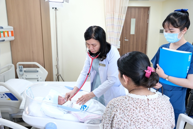 Phác đồ ‘giờ vàng’ cứu trẻ sinh non được vinh danh thành tựu y khoa Việt Nam- Ảnh 3.