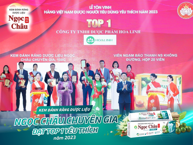 Đại diện Dược phẩm Hoa Linh nhận giải thưởng Top 5 Công ty đông dược Việt Nam uy tín năm 2023