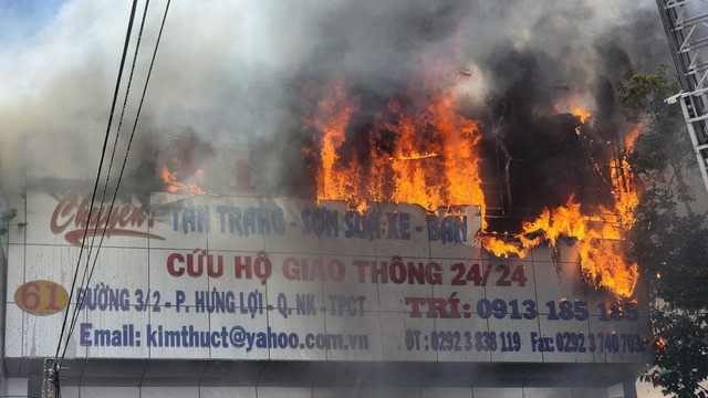 Cần Thơ: Cháy lớn tại cơ sở sửa chữa, mua bán phụ tùng ô tô- Ảnh 1.