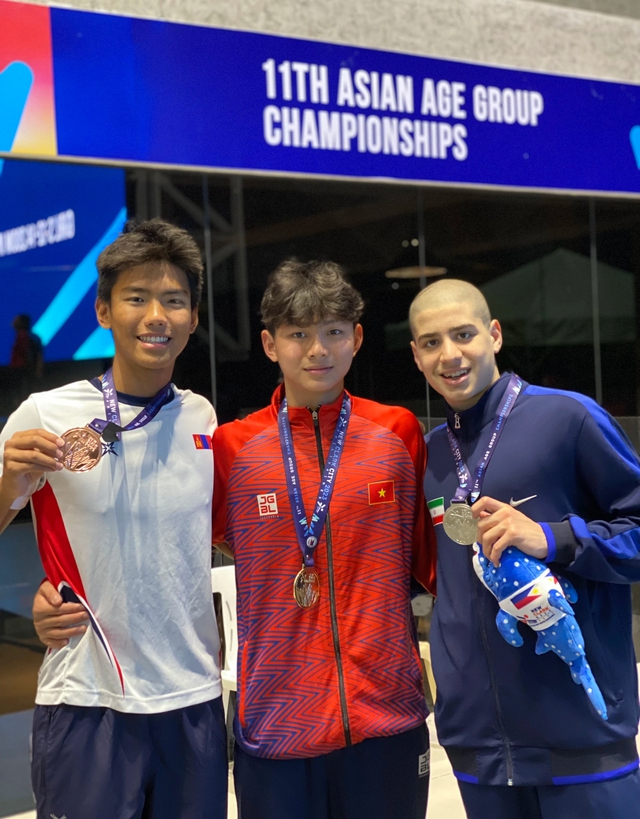 Kình ngư Nguyễn Huy Hoàng giành HCV, phá tiếp kỷ lục ở giải bơi các nhóm tuổi châu Á- Ảnh 2.