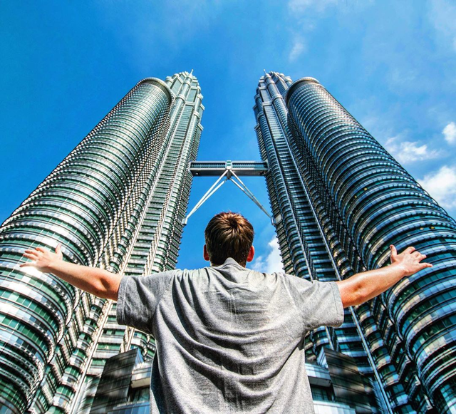 'Sống ảo' ở Kuala Lumpur: 5 địa điểm chụp ảnh đang 'làm mưa làm gió'- Ảnh 1.