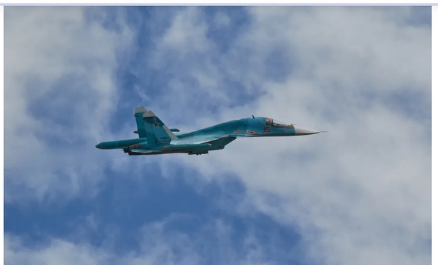 Chiến sự Ukraine ngày 736: Ukraine 'bắn hạ máy bay Nga', ông Putin ra cảnh báo mới- Ảnh 1.