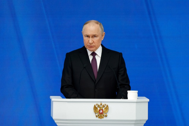 Ông Putin nói có nguy cơ chiến tranh hạt nhân nếu phương Tây gửi quân đến Ukraine- Ảnh 1.