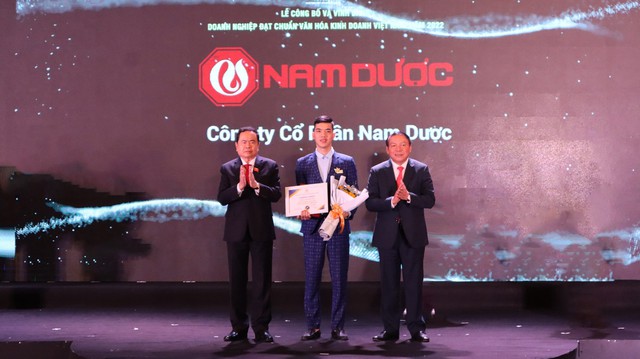 'Vì khách hàng' giúp Nam Dược 2 lần đạt Top 5 công ty Đông dược Việt Nam- Ảnh 3.