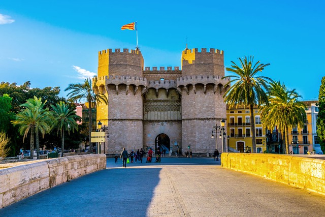 Du lịch thành phố nổi tiếng Valencia, Tây Ban Nha có đáng để bạn trải nghiệm?- Ảnh 5.