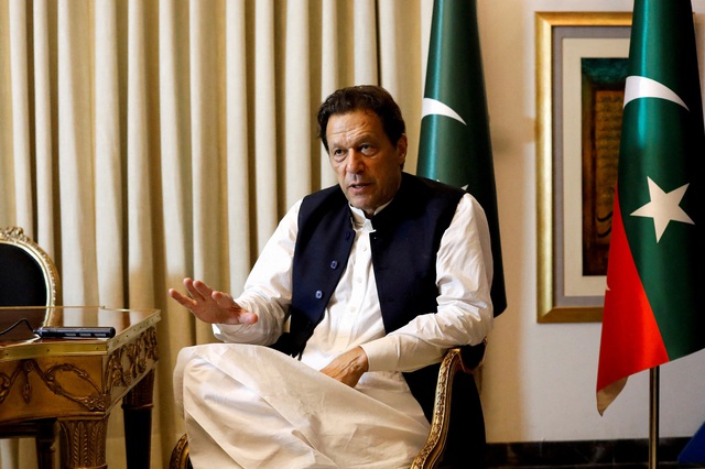Cựu Thủ tướng Pakistan cùng phu nhân bị xử tù vì vi phạm về hôn nhân- Ảnh 1.