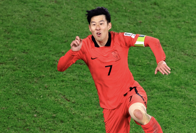 Báo chí Hàn Quốc ca ngợi Son Heung-min, hy vọng vô địch Asian Cup sau 64 năm- Ảnh 1.
