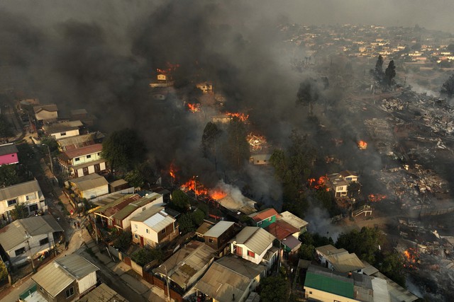 Cháy rừng thảm khốc khiến hàng chục người thiệt mạng ở Chile- Ảnh 1.