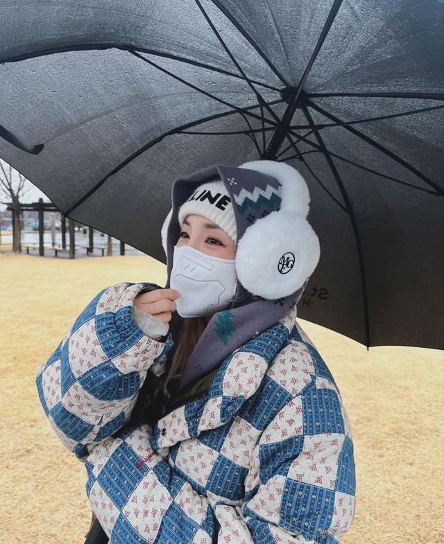 Kiểu mũ len beanie mới được các ulzzang Hàn Quốc yêu thích vào mùa lạnh- Ảnh 2.
