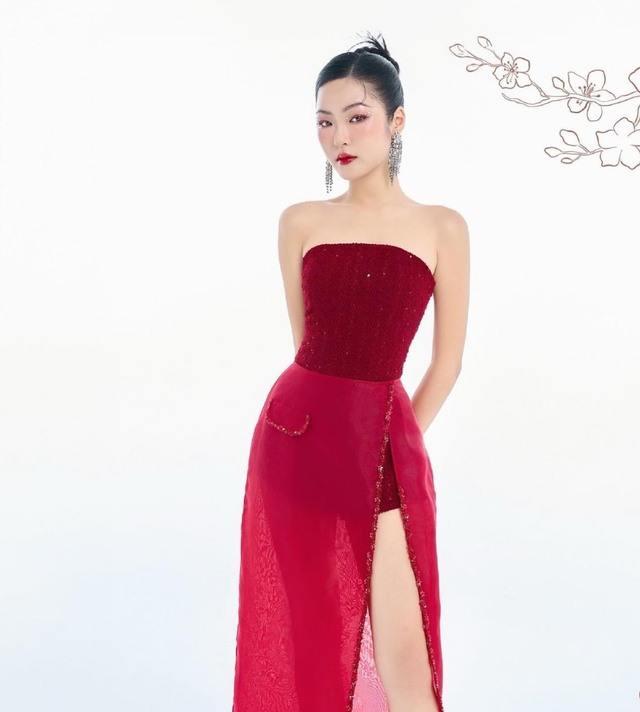 红色主导了妇女协会的春节时装系列 - 照片 5。