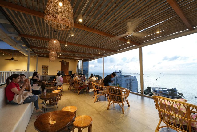 Cập nhật ngay 5 quán cà phê view biển ngắm hoàng hôn tuyệt đẹp tại Vũng Tàu- Ảnh 5.