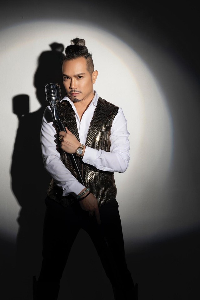Jimmii Nguyễn kỷ niệm 30 năm ca hát bằng concert trực tuyến 'Triệu lời tri ân'- Ảnh 1.