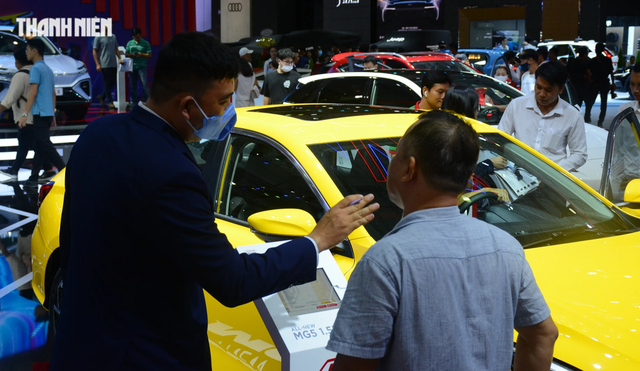 Lượng tiêu thụ ô tô tại Việt Nam giảm mạnh nhất khu vực Đông Nam Á- Ảnh 1.