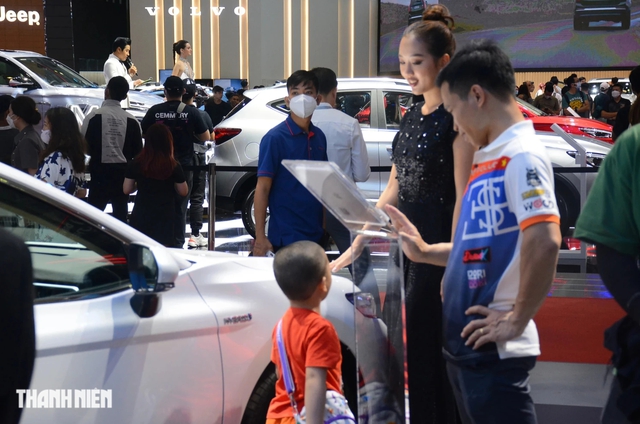 Lượng tiêu thụ ô tô tại Việt Nam giảm mạnh nhất khu vực Đông Nam Á- Ảnh 2.