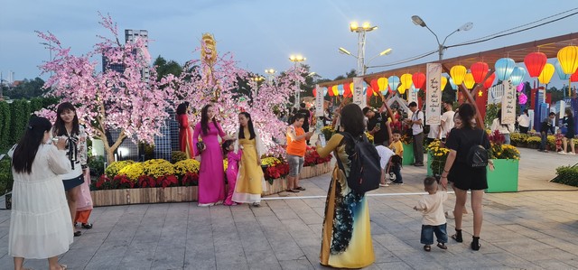 Vườn hoa xuân Ninh Thuận mở cửa đón người dân du xuân- Ảnh 2.