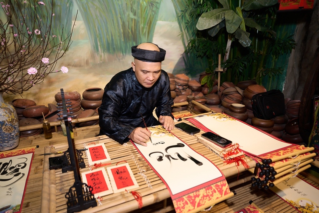‘Tết’s Celebration 2024’ quy tụ nhiều nghệ sĩ quảng bá tết Việt đến bạn bè quốc tế - Ảnh 11.