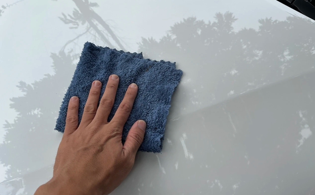 5 điều không nên làm khi tự rửa ô tô, tránh gây tổn hại bề mặt sơn- Ảnh 4.