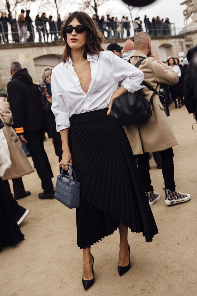 Street style -  những diện mạo đẹp nhất Tuần lễ thời trang Thu Đông Paris 2024- Ảnh 5.