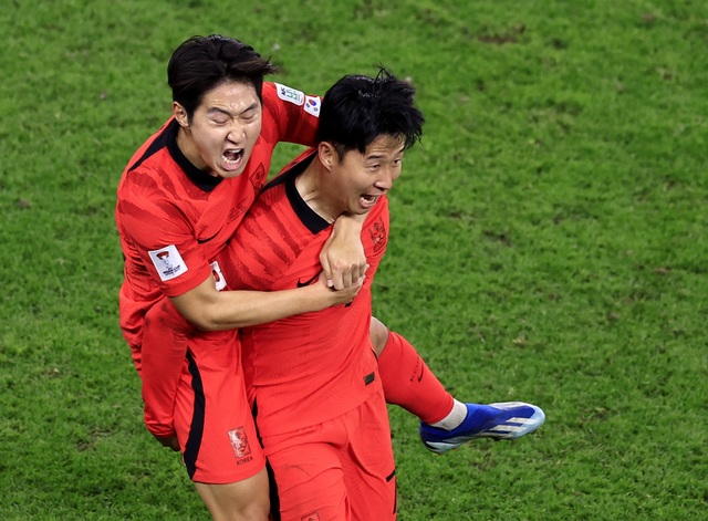 Tân HLV đội tuyển Hàn Quốc ‘hàn gắn’ vết thương, Lee Kang-in vẫn lo nơm nớp- Ảnh 1.