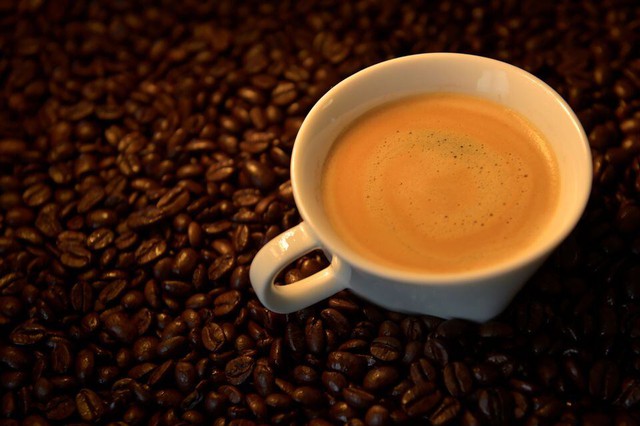 Ngày mới với tin tức sức khỏe: Lợi ích bất ngờ của cà phê và sữa- Ảnh 1.