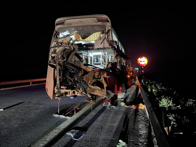 Tai nạn trên cao tốc Cam Lộ - La Sơn: Cả 2 tài xế mắc lỗi- Ảnh 1.