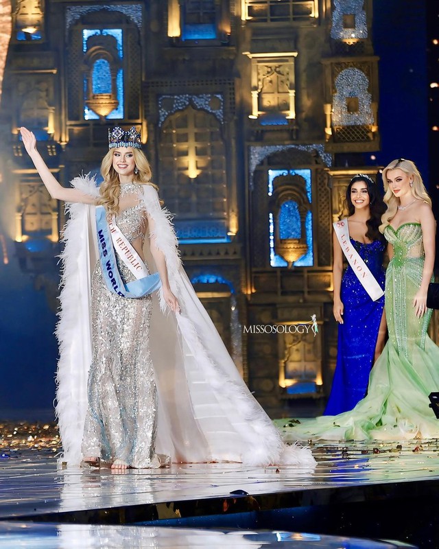 Tân Miss World Krystyna Pyszková xứng đáng cương vị mới, chiếc váy đăng quang đầy ẩn ý- Ảnh 2.