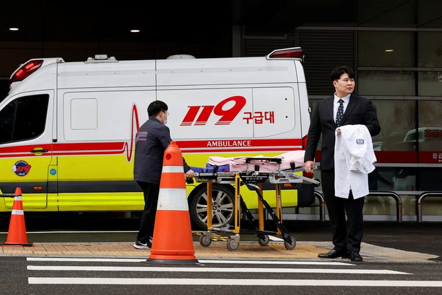 Hàn Quốc tiếp tục nhân nhượng phút chót cho các bác sĩ đình công- Ảnh 1.