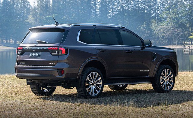 'Trùm cuối' Ford Everest Platinum V6 có giá gần 1,6 tỉ đồng- Ảnh 2.