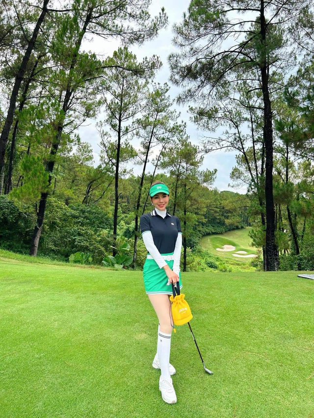 MC Hải Anh khoe thời trang sân golf ấn tượng- Ảnh 4.