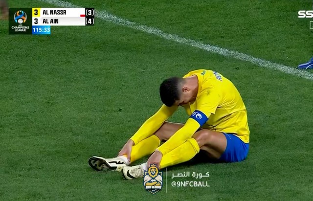 Ronaldo bật khóc sau cú sốc thất bại ở AFC Champions League, bỏ lỡ cơ hội khó tin- Ảnh 1.