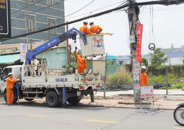 Cân nhắc 'nới' quyền tăng giá điện cho EVN- Ảnh 1.