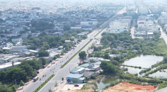 Bình Thuận: Sẵn sàng thay thế cán bộ nhũng nhiễu trong lĩnh vực đất đai- Ảnh 2.