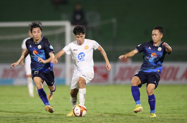 Cúp quốc gia: CLB Nam Định đòi nợ thành công, Đà Nẵng quật ngã đội V-League- Ảnh 1.