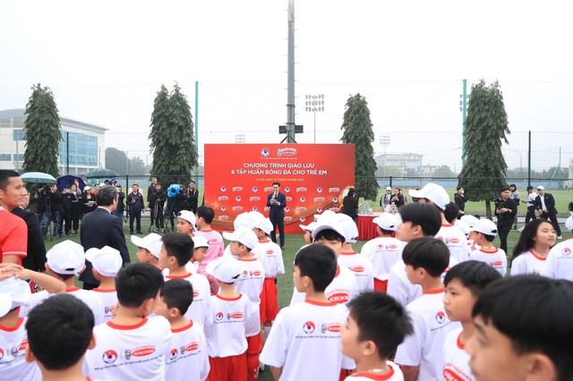 Nghĩa cử đẹp của đội tuyển Việt Nam trước ngày quyết đấu vòng loại World Cup- Ảnh 9.