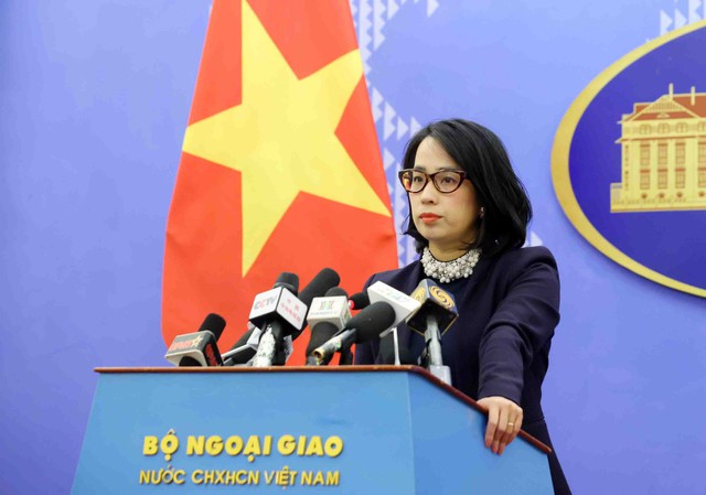 Việt Nam lên tiếng trước phát ngôn của Trung Quốc và Philippines về Biển Đông- Ảnh 1.