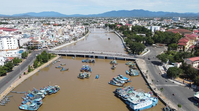 Sáp nhập một phần diện tích của hai huyện tiếp giáp để mở rộng TP.Phan Thiết- Ảnh 2.