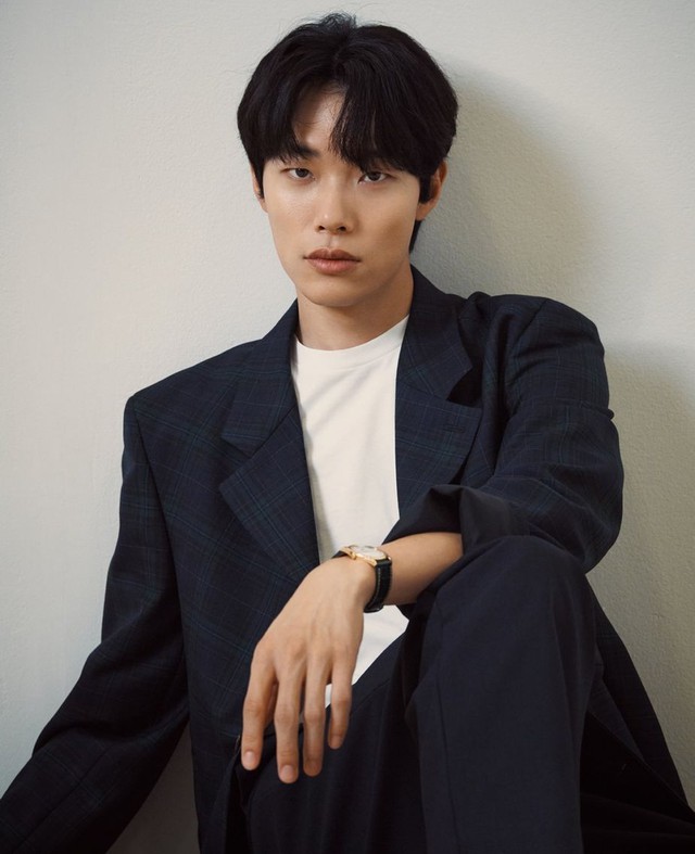 Han So Hee hẹn hò Ryu Jun Yeol, lên tiếng xin lỗi tình cũ của bạn trai- Ảnh 3.