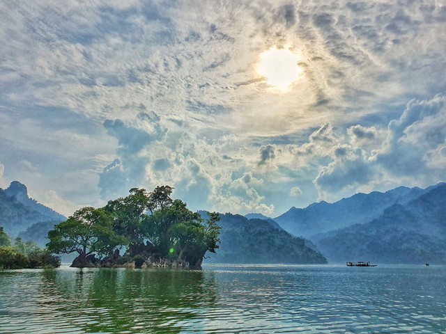 'Điểm danh' 5 hồ nước ngọt phong cảnh đẹp tại Đông Nam Á- Ảnh 5.