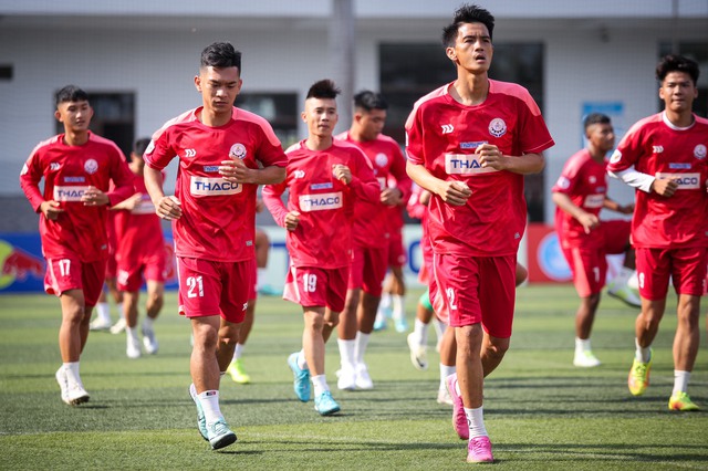 Trường CĐ KTCN Nha Trang 2-0 Trường ĐH Kinh tế Huế: Tân binh thể hiện sức mạnh- Ảnh 1.