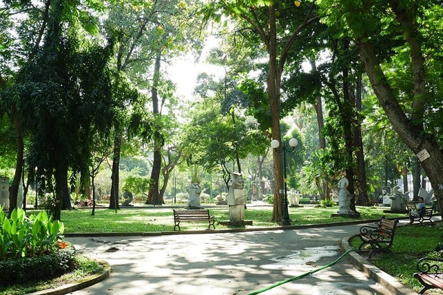 Thư giãn tại những công viên xanh mát tại Sài Gòn- Ảnh 2.