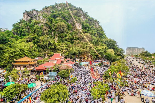 Không phóng sinh tại lễ hội tôn giáo lớn nhất Đà Nẵng- Ảnh 1.