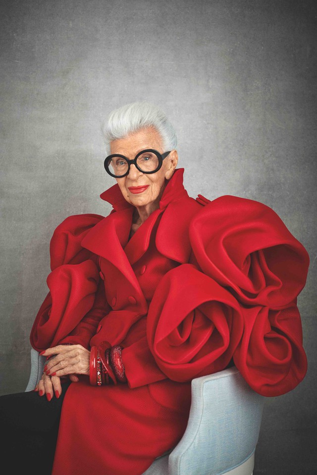 Siêu mẫu, biểu tượng thời trang thế giới Iris Apfel qua đời ở tuổi 103- Ảnh 6.