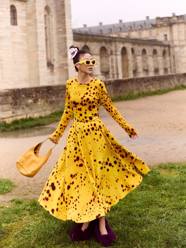 Dương Mịch chiếm spotlight với khí chất đại minh tinh khác xa Giselle, Baifern
- Ảnh 11. Dương Mịch chiếm spotlight với khí chất đại minh tinh khác xa Giselle, Baifern
- Ảnh 11.
