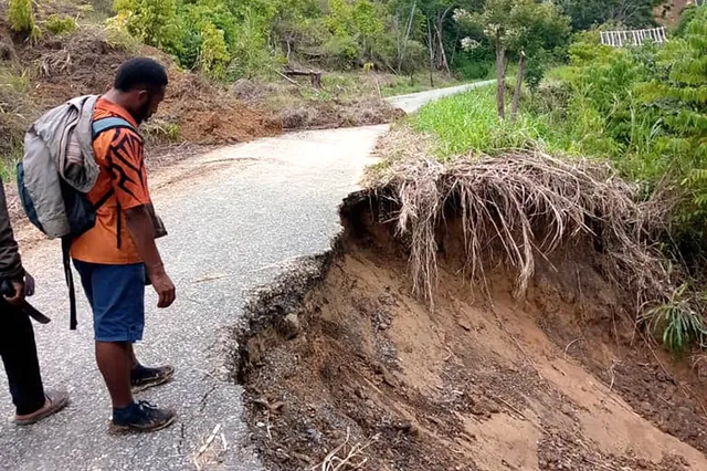 Lũ lụt và lở đất nghiêm trọng, hàng chục người thiệt mạng ở Papua New Guinea- Ảnh 1.
