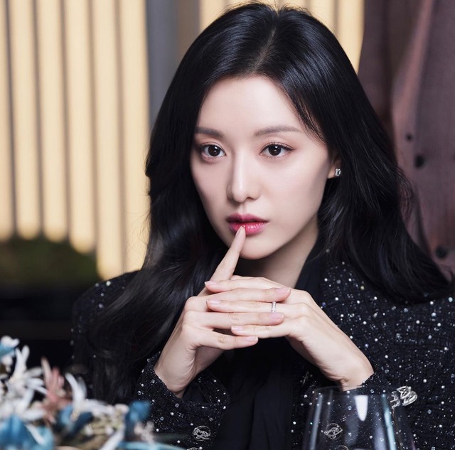 Kim Ji Won ăn kiêng suốt 1 năm để chuẩn bị cho siêu phẩm ‘Queen of Tears’- Ảnh 4.